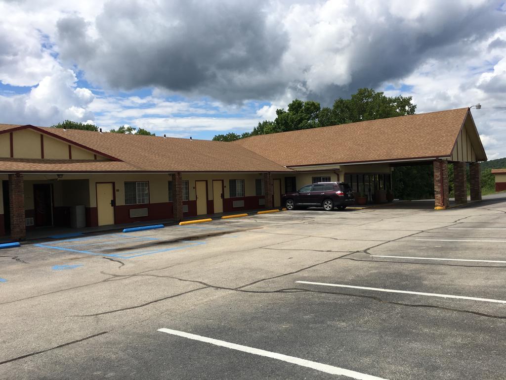 Village Inn Of Hardy Exterior photo